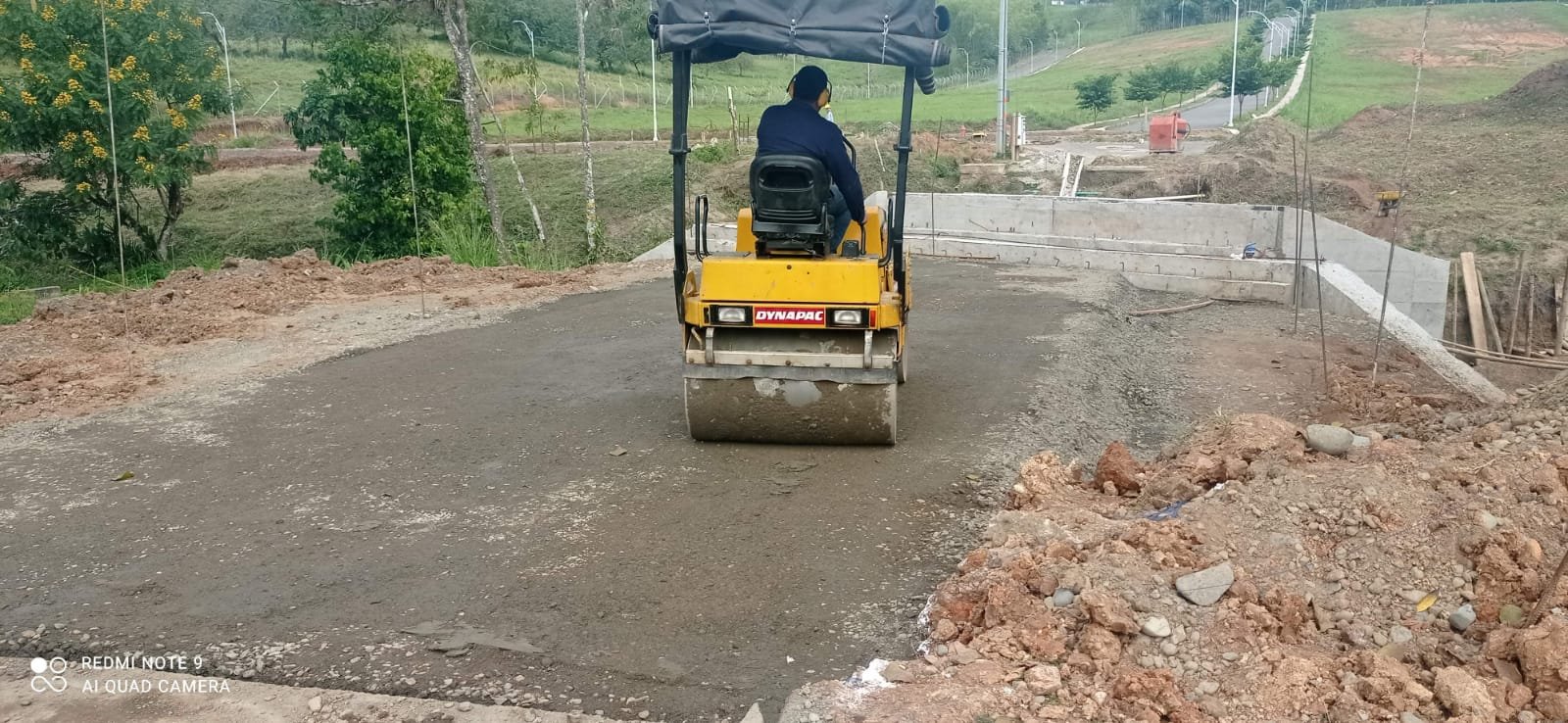 3. INSTALACIÓN Y COMPACTACIÓN DE SUB BASE | El Poblado S.A.